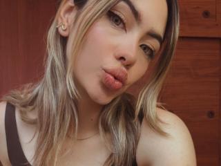 NathalySky Pussy Video Webcam - Photo 17/21