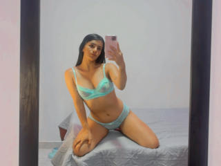SofiMontiell Blowjob XXX Cams - Photo 19/21