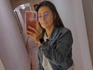 SharisWillian Blowjob XXX Cams - Photo 10/21