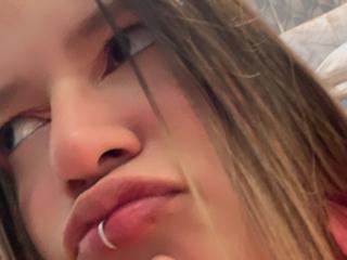 AliceHoe Webcam Porno Live - Photo 4/21