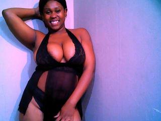 ChocoBooty live cam model at XLoveCam