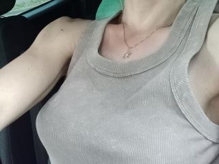 BellaJulls Live Cam Porn - Photo 13/21
