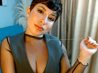 SaraKleine Blowjob XXX Cams - Photo 4/21
