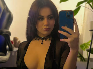 ShantallParis Blowjob XXX Cams - Photo 18/21