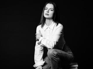 SophiaDream Blowjob XXX Cams - Photo 17/19