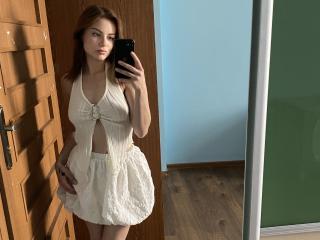 SophiaDream Blowjob XXX Cams - Photo 15/19