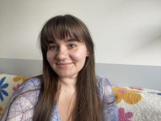 JulieTease live cam model at XLoveCam