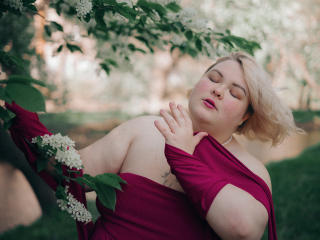 EllaBigBabe Seins Liveshow - Photo 8/21