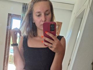 SadieFirt Blowjob XXX Cams - Photo 17/21