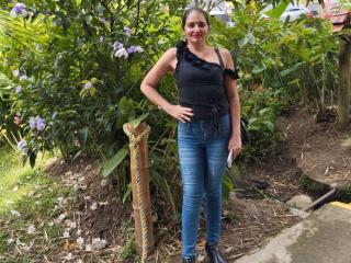 IsabellaLeyton Image Gallery