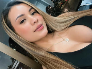ArianaBellee Webcam Porno Live - Photo 7/21