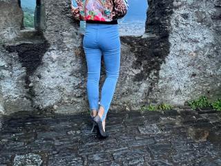 LaPresuntuosa-hot live cam model at XLoveCam