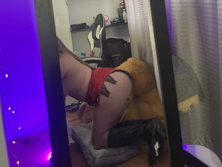 JennyLawry Show Porn Live - Photo 14/21