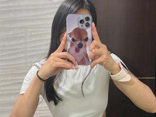 NiaWhite Image Gallery
