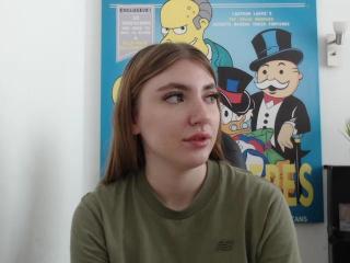Grindi live cam model at XLoveCam