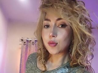 DouceKhrystine Amateur Live Cam - Photo 8/21