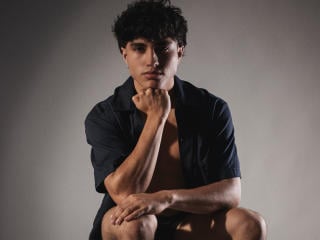 ZaneCross live cam model at XLoveCam