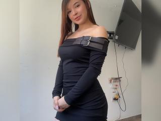 Seleneg Blowjob XXX Cams - Photo 9/21