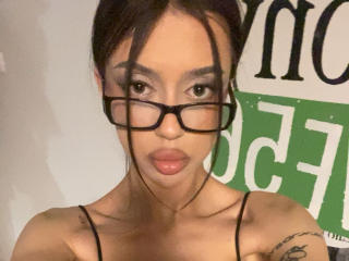RoxyGlam Sex Brunette - Photo 15/21