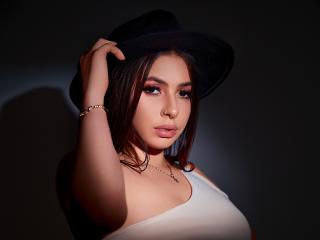 VanessaClose Image Gallery