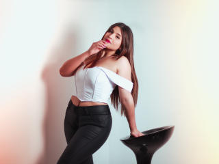 SaraWestt Blowjob XXX Cams - Photo 14/21