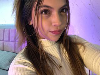 NyraVane Pussy Video Webcam - Photo 19/21