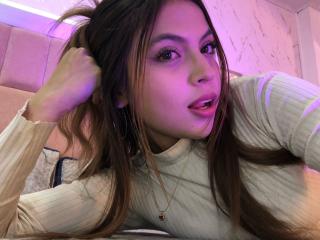 NyraVane Pussy Video Webcam - Photo 16/21