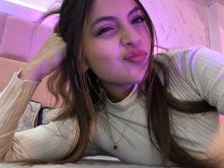 NyraVane Pussy Video Webcam - Photo 15/21