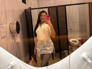 AlessiaFerry Webcam Porno Live - Photo 17/21