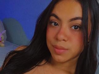 AnnyHuntt Webcam Porno Live - Photo 8/12