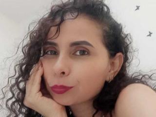 AgataLuxuryxxxx live cam model at XLoveCam