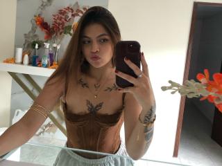 NyraVane Pussy Video Webcam - Photo 8/21