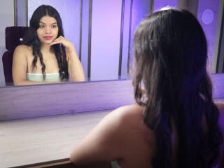 LinaSanttacruz Image Gallery
