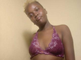 SexiDiva live cam model at XLoveCam