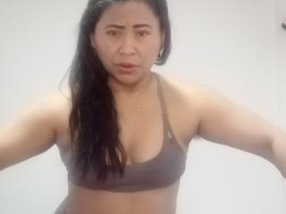 SalomeBrulant Blowjob XXX Cams - Photo 18/21