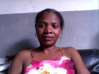 WhiteWoman live cam model at XLoveCam