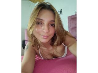 SaarahJones Blowjob XXX Cams - Photo 11/21