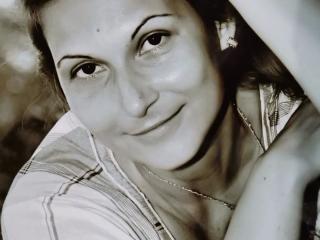 lisabigtits-hot live cam model at XLoveCam