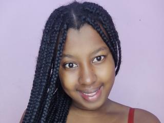 Caissahnana live cam model at XLoveCam