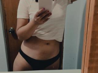 AmberxOne Webcam Porno Live - Photo 18/21