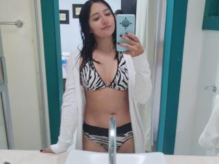 AmberxOne Webcam Porno Live - Photo 12/21