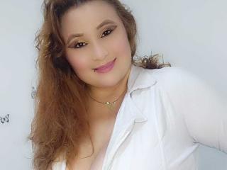 IsabellaHottyX Chatte en Chaleur - Photo 8/21