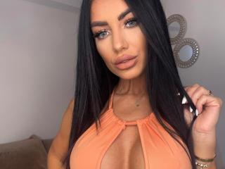 Laylak live cam model at XLoveCam