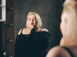 EllaBigBabe Boobs Liveshow - Photo 19/21
