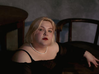 EllaBigBabe Image Gallery