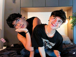 ElyanMatheus - Live sex cams model