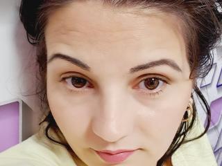 Zannya live cam model at XLoveCam