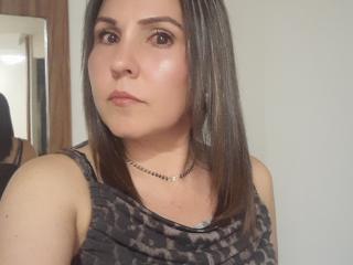 AdelaShery Webcam Porno Live - Photo 21/21