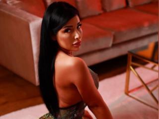 TifanyKiss live cam model at XLoveCam