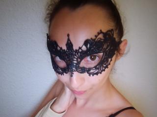 AnnaXelle live cam model at XLoveCam